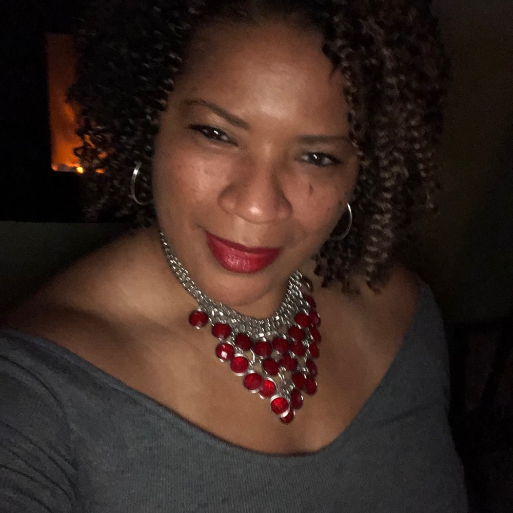Meet your Posher, Traci